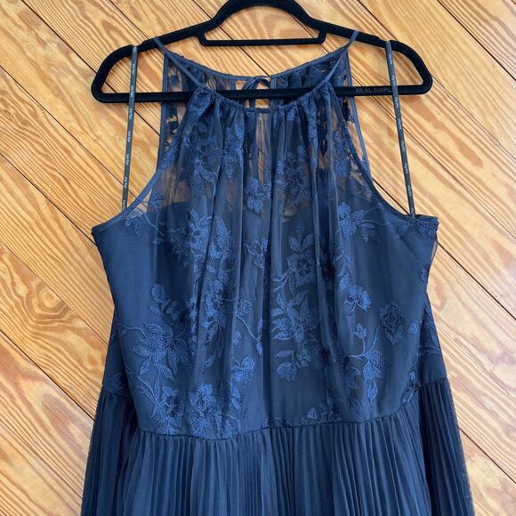 City Chic Angelic Navy Blue Lace Chiffon Maxi Dress Sz 20 - Picture 4 of 6